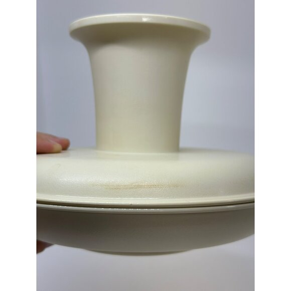 VTG Tupperware Mini Serve-It-All 5.25" Tall Cake / Pedestal Server Almond Color - Picture 9 of 9